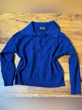 Truth by Republic checkered knit sweater in size medium